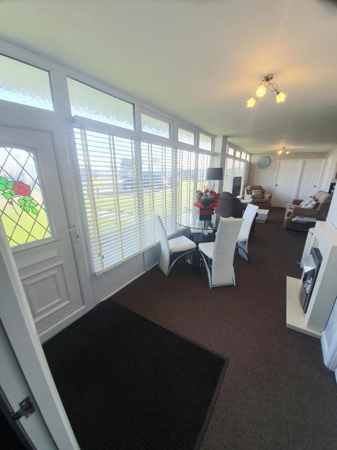 Grand Chalet 64 Disabled Friendly Skegness Exteriör bild